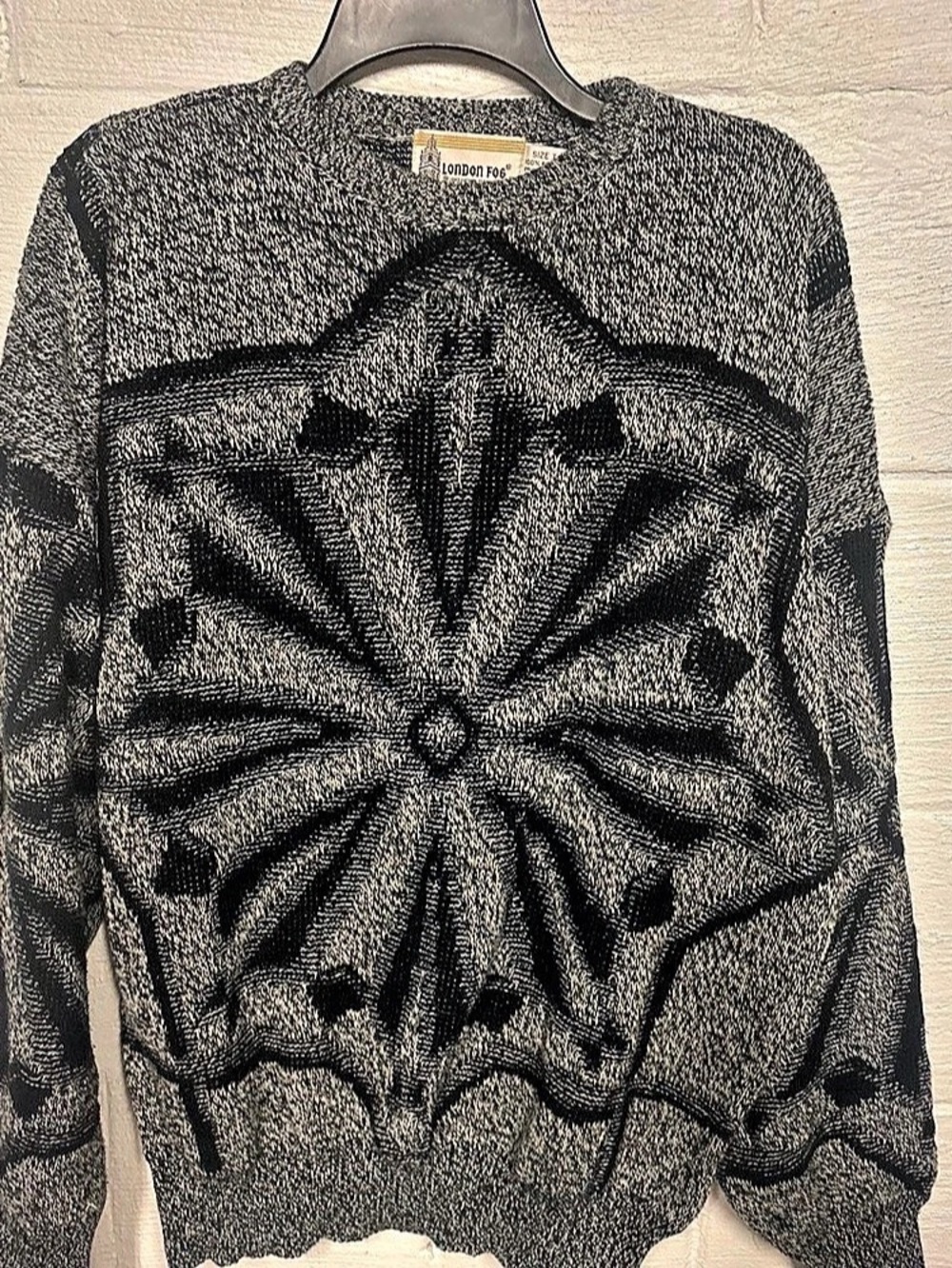 London Fog Women's Abstract Sweater Size XL Like New